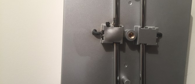 Rauch aus Deckenlampe, Kontrolle
