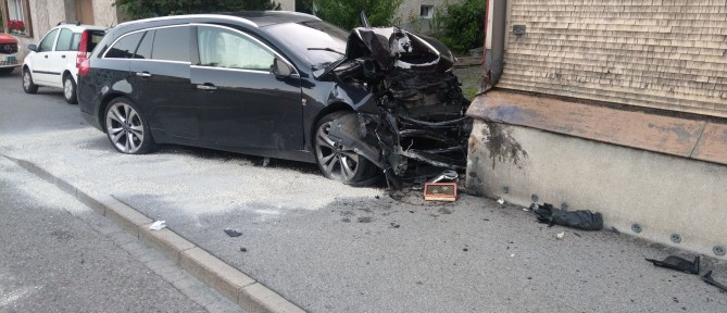 Verkehrsunfall, Auslaufende Flüssigkeiten